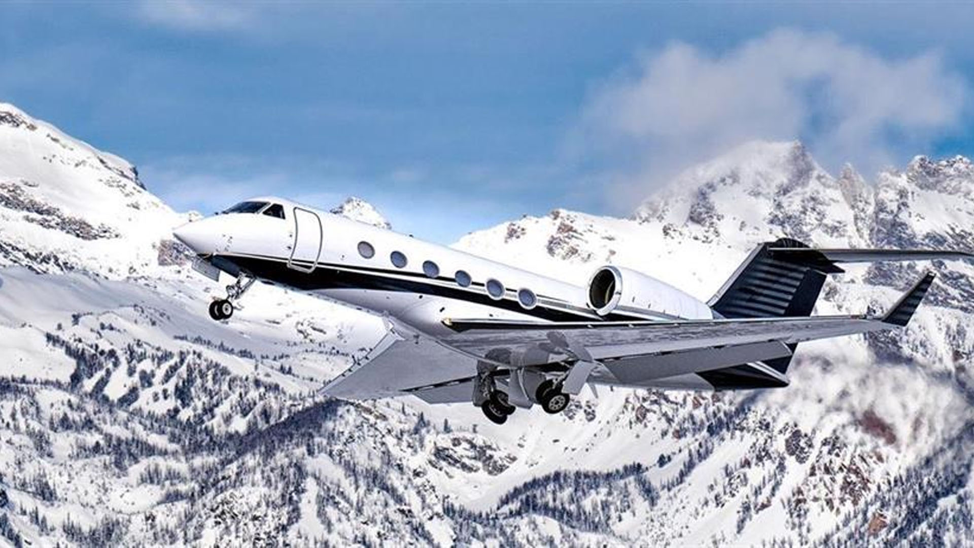 Gulfstream GIV (2000) — N5689T