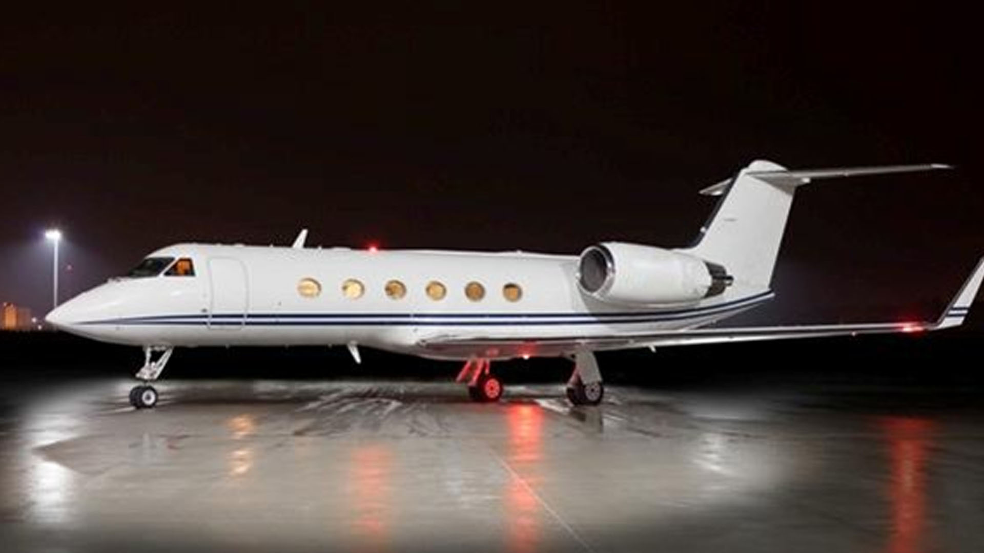 Gulfstream GIV (1992) — N570DC
