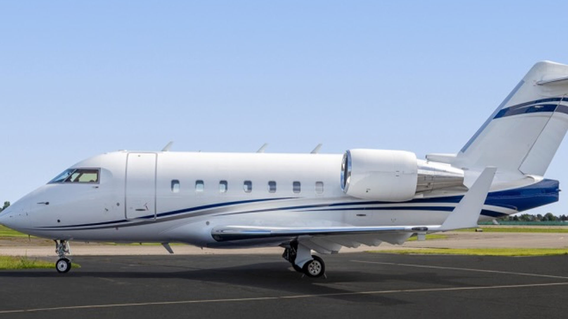 Bombardier Challenger 604 (1997) — N604CH