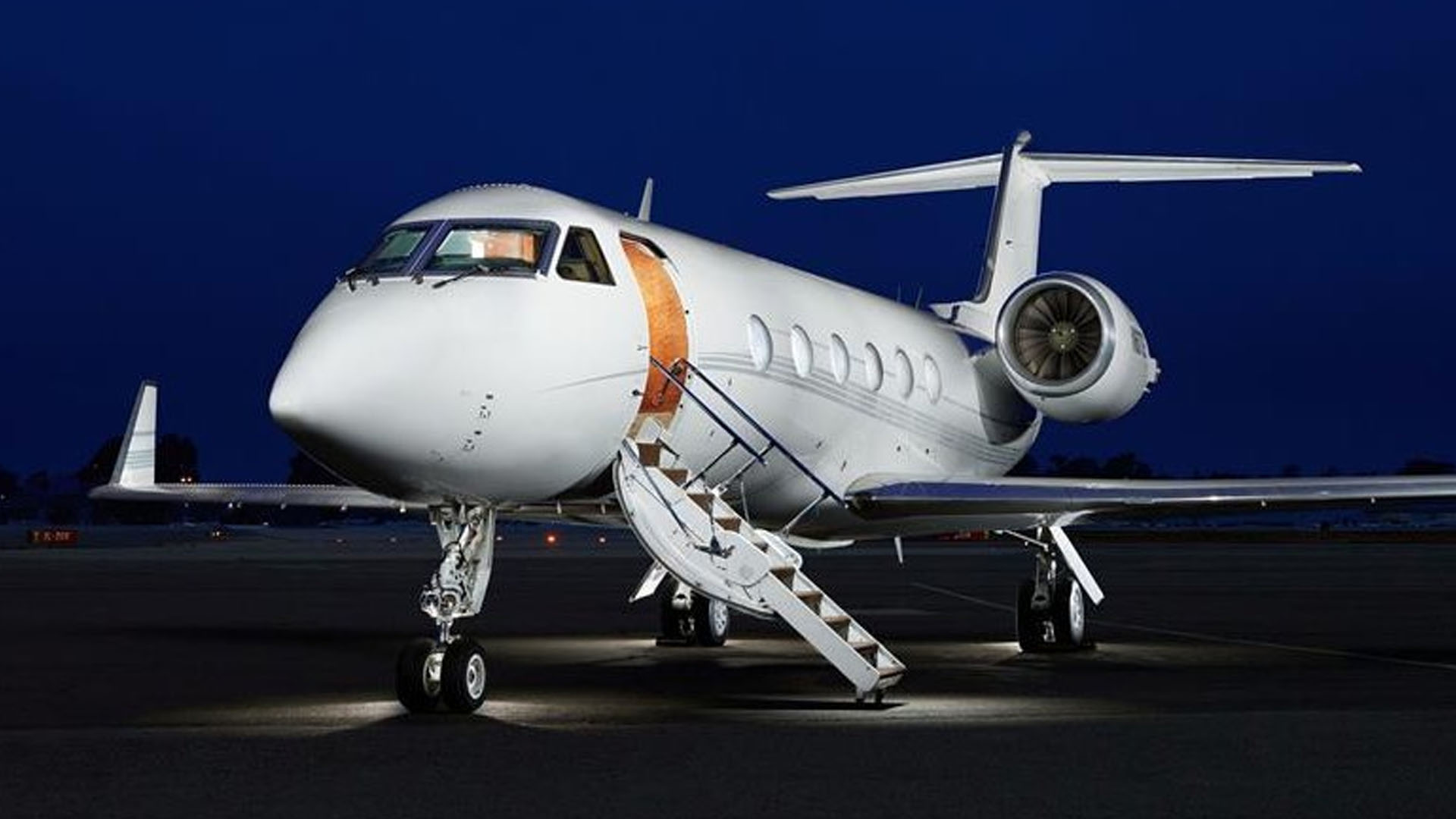 N607SB Fixed wing, multi-engine business jet private jet