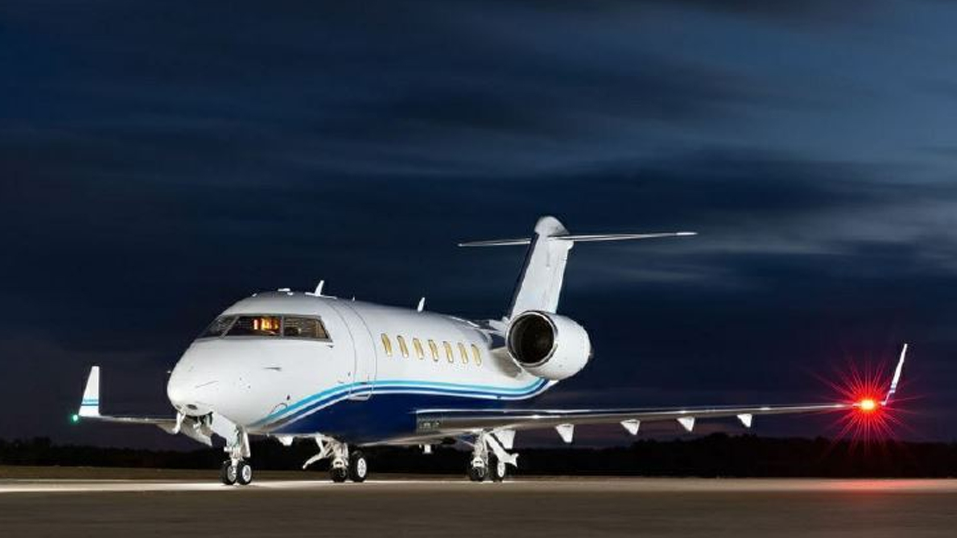 N624MY Bombardier Challenger 605 private jet