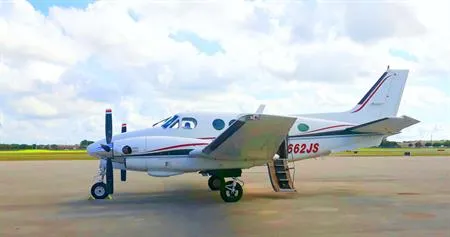 King Air E90 (1976) — N662JS