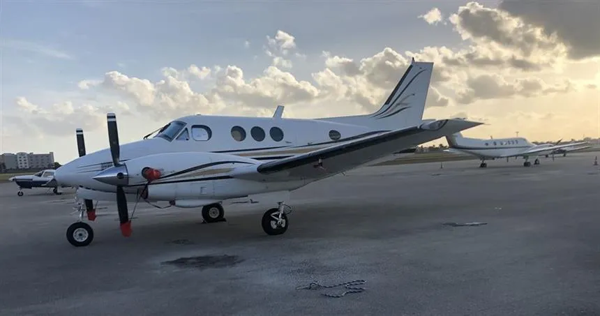King Air C90 (1973) — N711BN