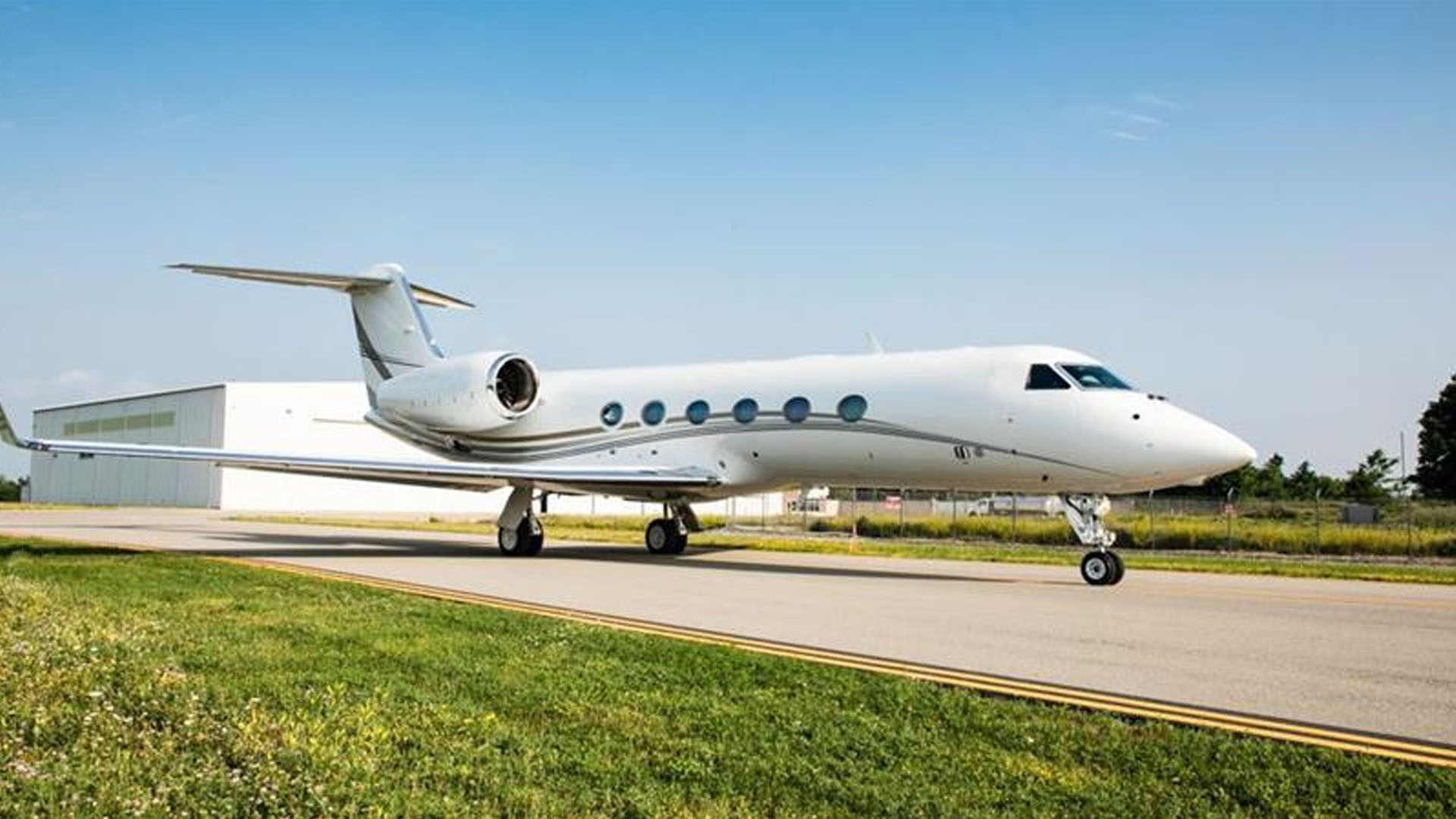 N717DX, Bombardier Global 6000