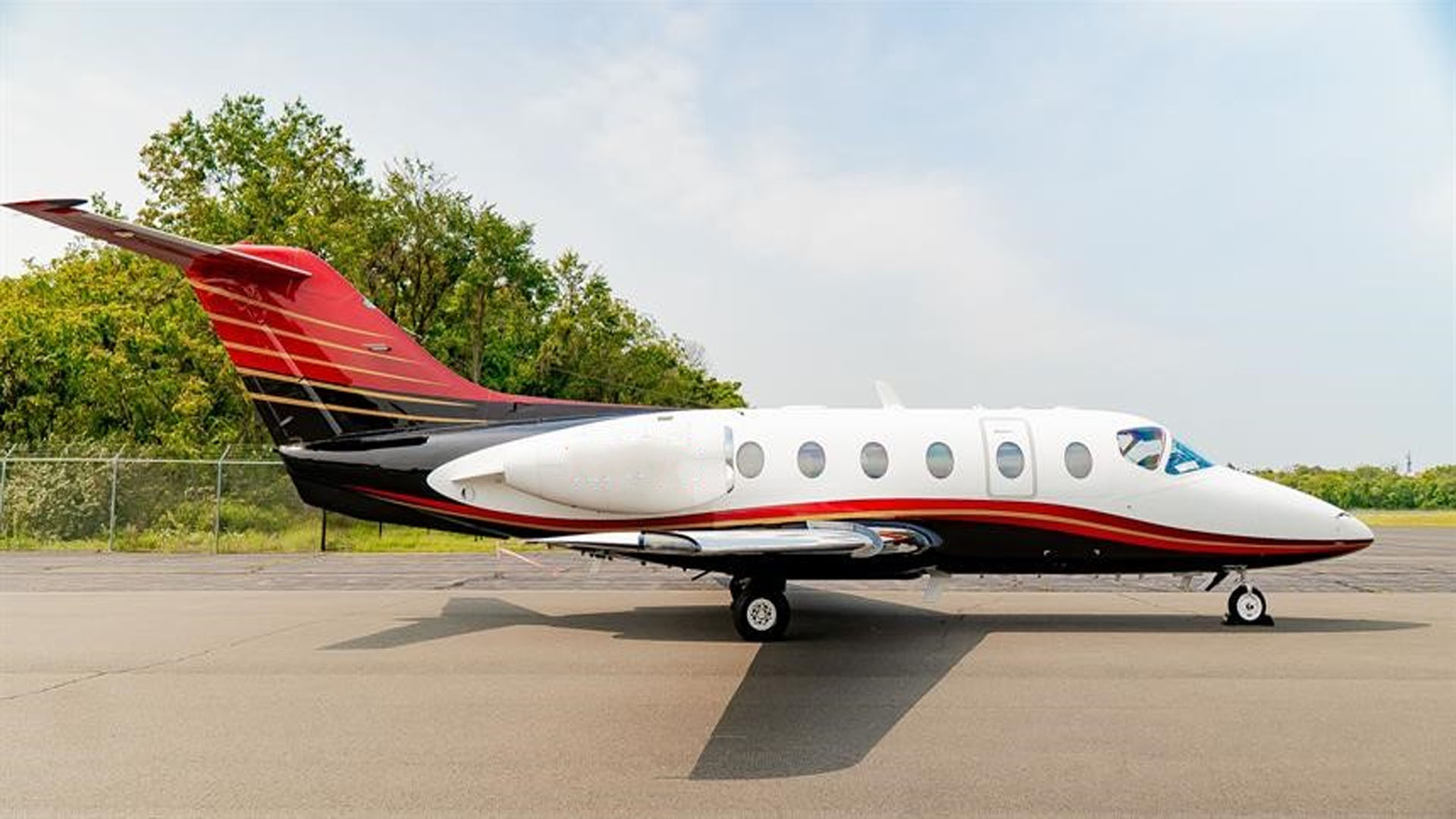 N75TG Fixed‑wing multi‑engine jet private jet