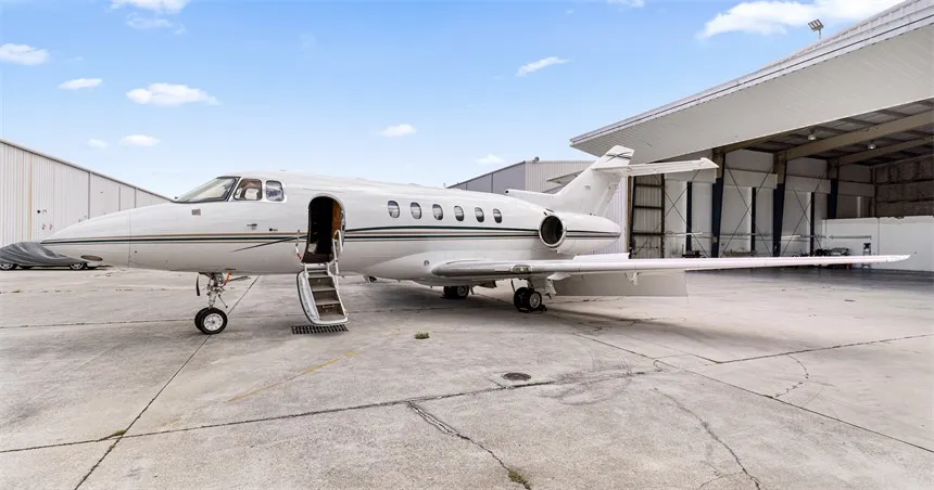 Hawker 800XP (2000) — N804JM