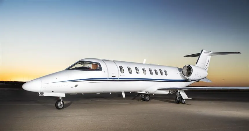 Learjet 45 (2002) — N826CA