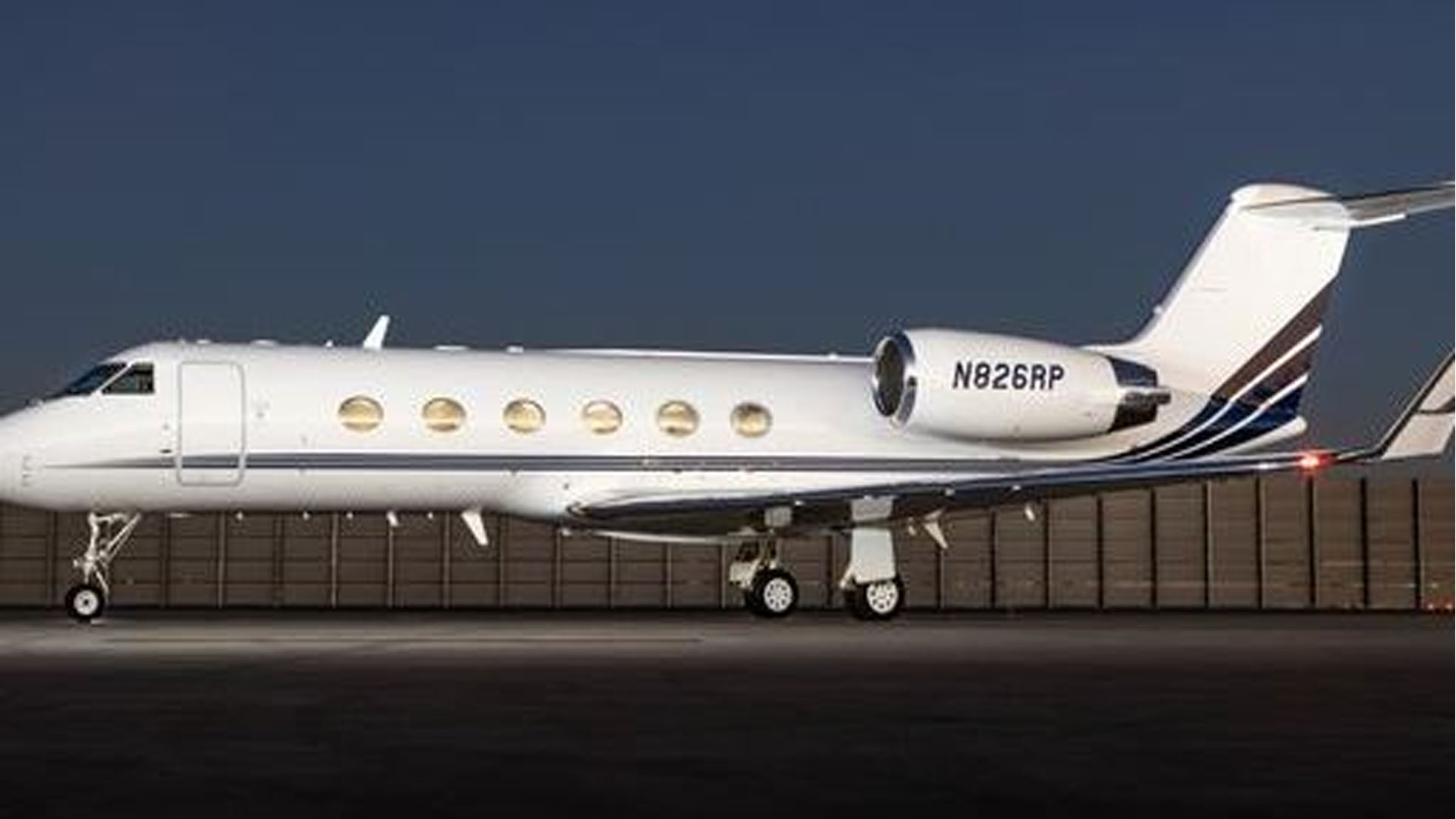Gulfstream GIV (2003) — N826RP