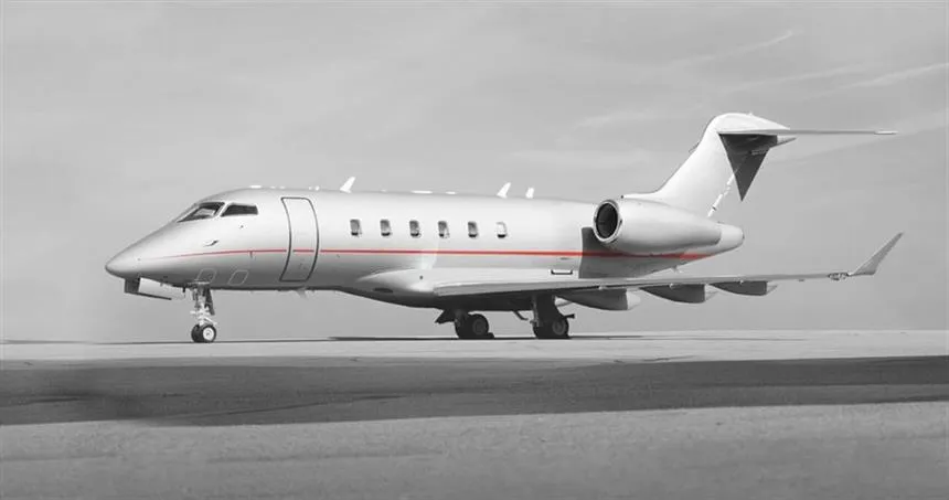 Bombardier Challenger 350 (2017) — N827DD