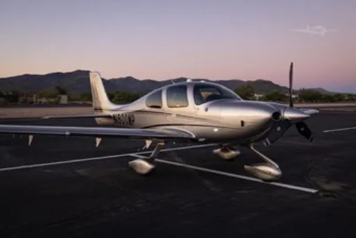 Cirrus Design CORP SR22 (2017) — N858TW