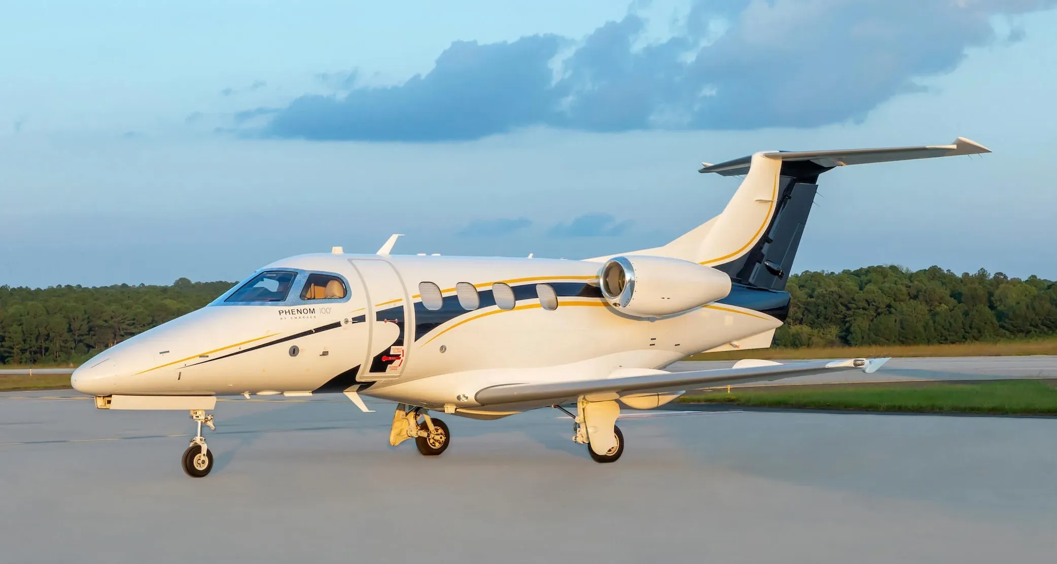 Embraer Phenom 100 (2012) — N88LV