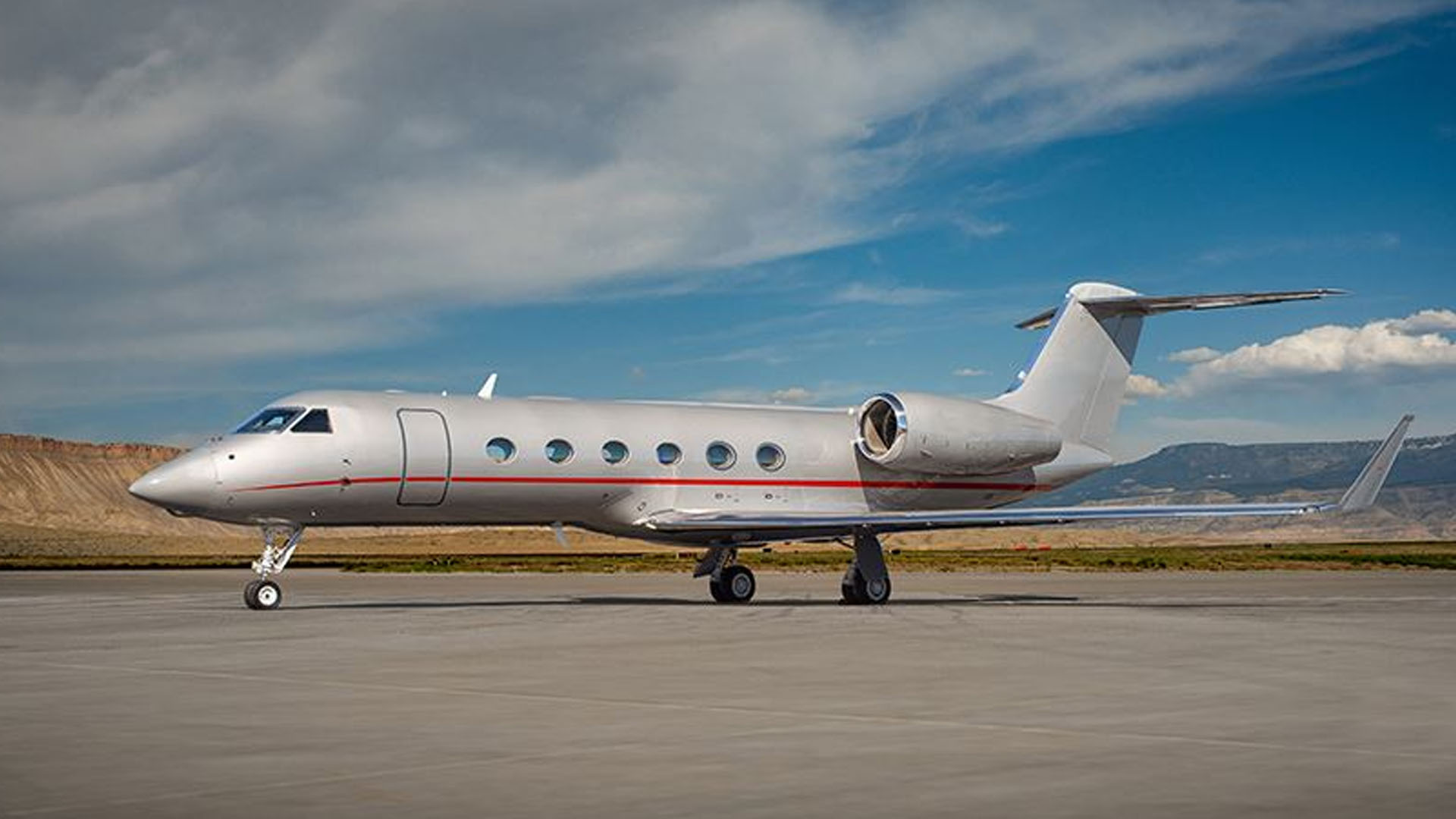 Gulfstream G450 (2009) — N8VC