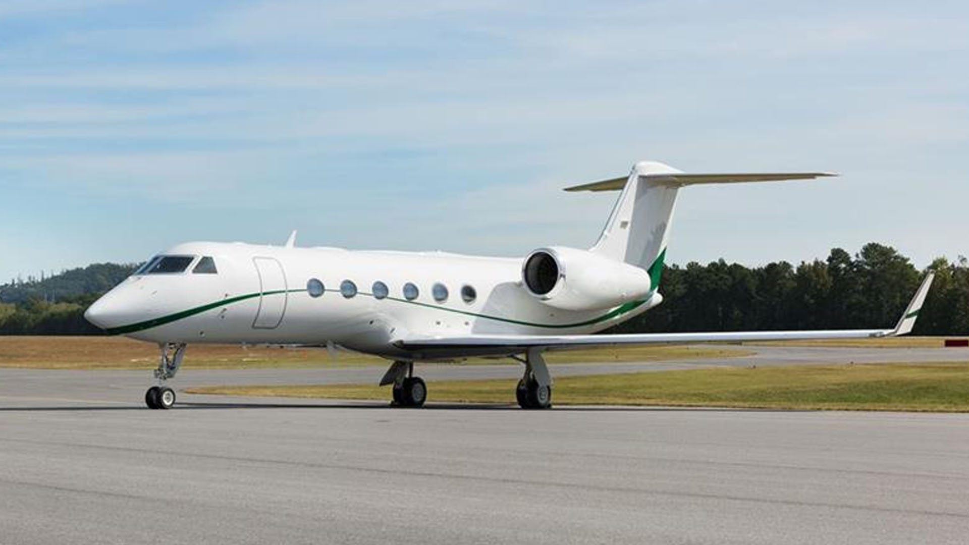 Gulfstream G450 (2006) — N915TB