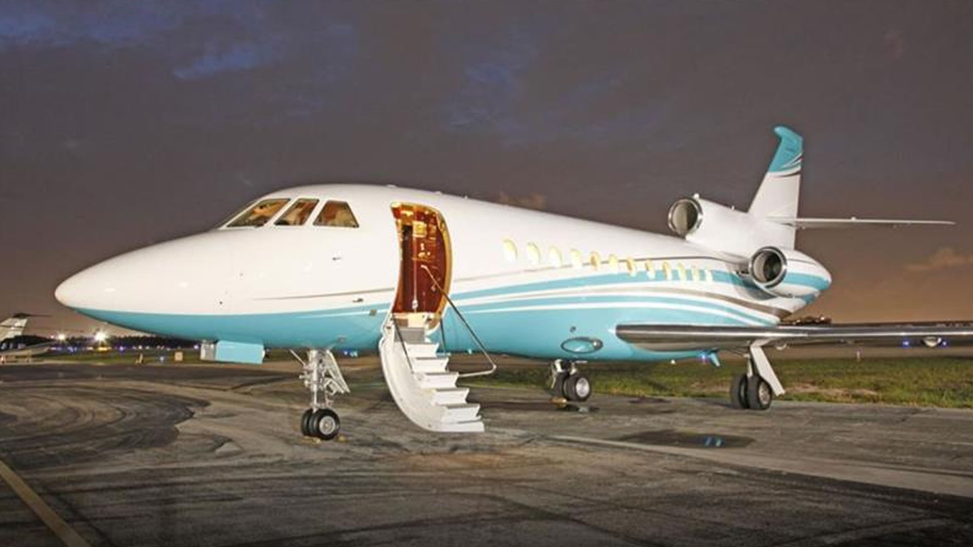 Dassault Falcon 900 (1988) — N950SF