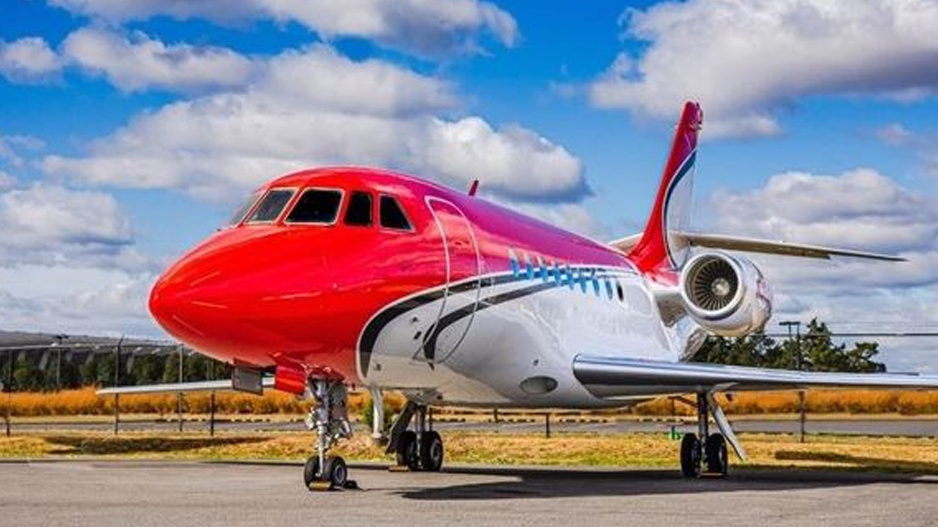 Dassault Falcon 2000 (2002) — N98RP